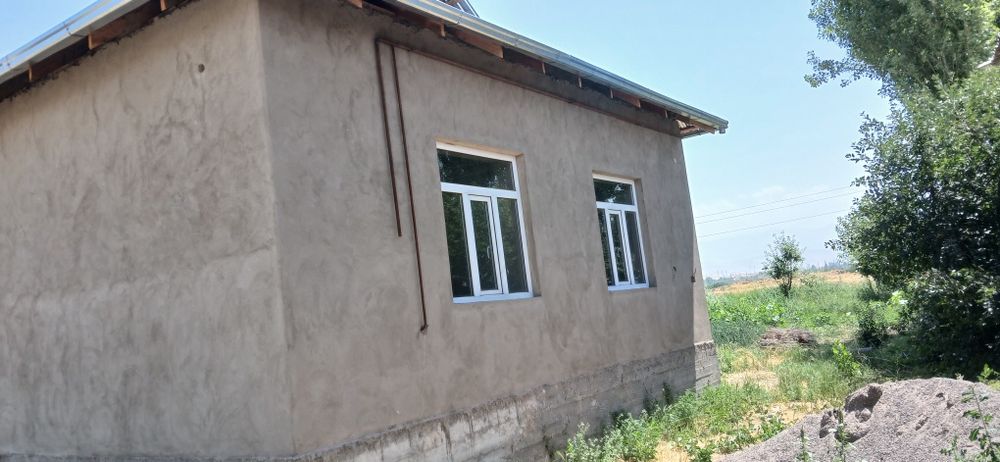 Toshkent viloyati Yuqori Chirchiq tumani  Uy sotiladi