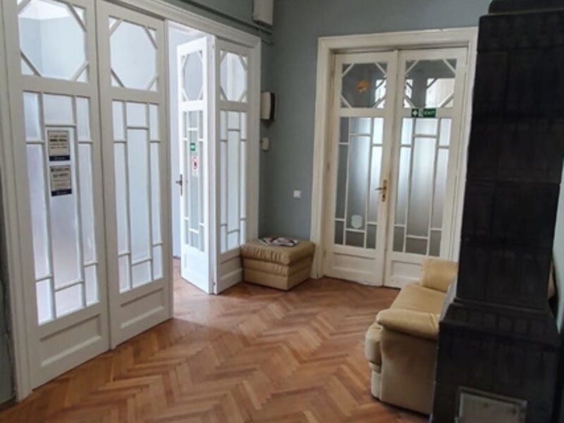 Apartament luminos cladire interbelica  - Bd. Ferdinand - business