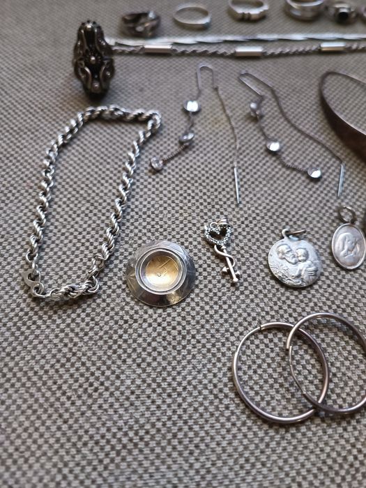 Сребърни неща, висулки,  пръстени