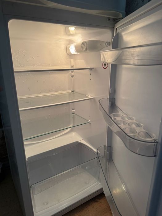 Холодильник продам