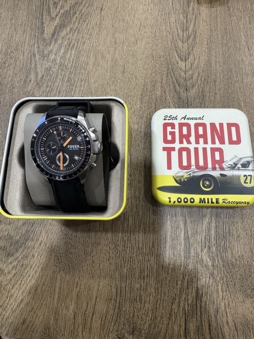 Часовник Fossil.