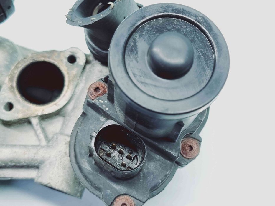 Racitor gaze Volkswagen Golf 5 (1K1) [Fabr 2004-2008] 03L131512AT