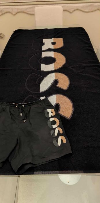 Комплект Плувни Шорти и Плажна Кърпа на Boss