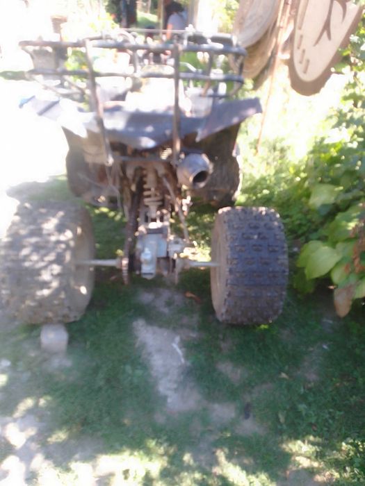 Vând două ATV 250unu perfect funcționari unul nu are motor