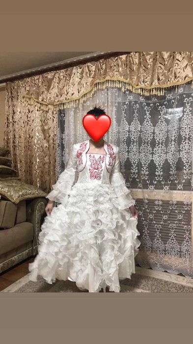 Продам национальное платье на Наурыз для девочки