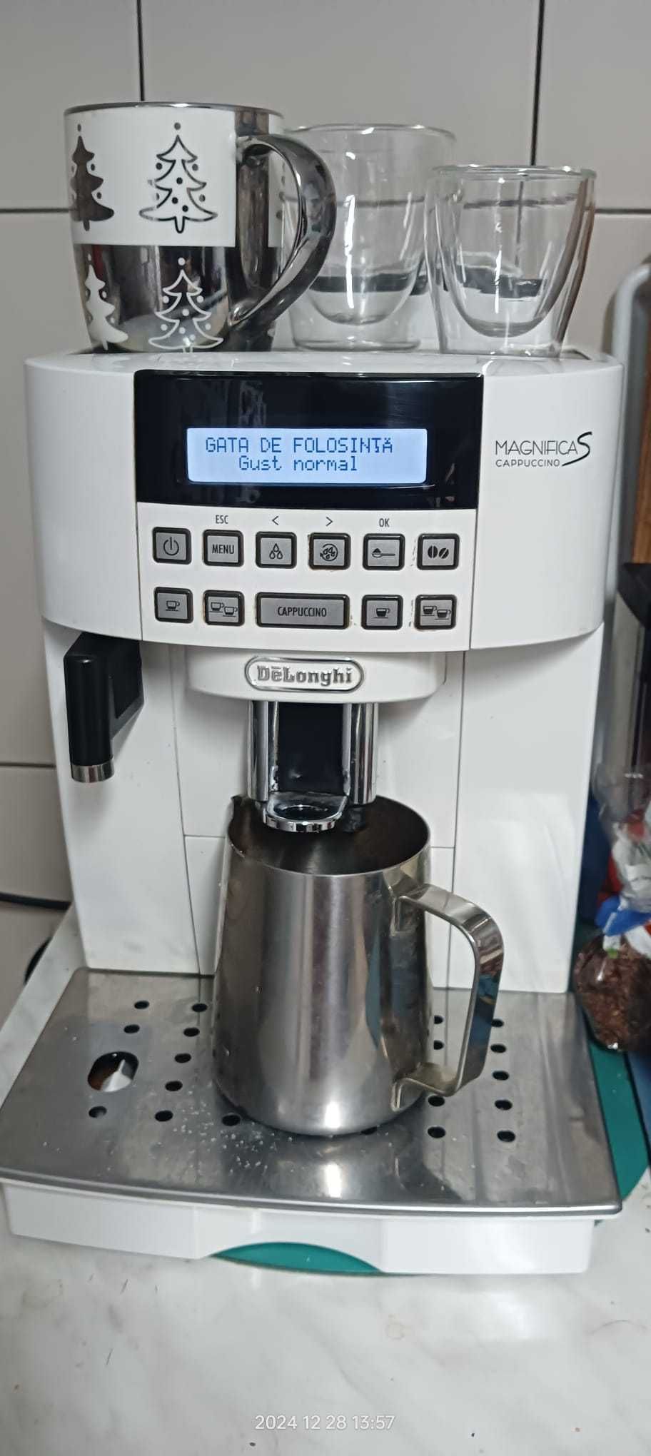 Espressor automat De'Longhi Magnifica S Cappuccino ECAM 22.360.W