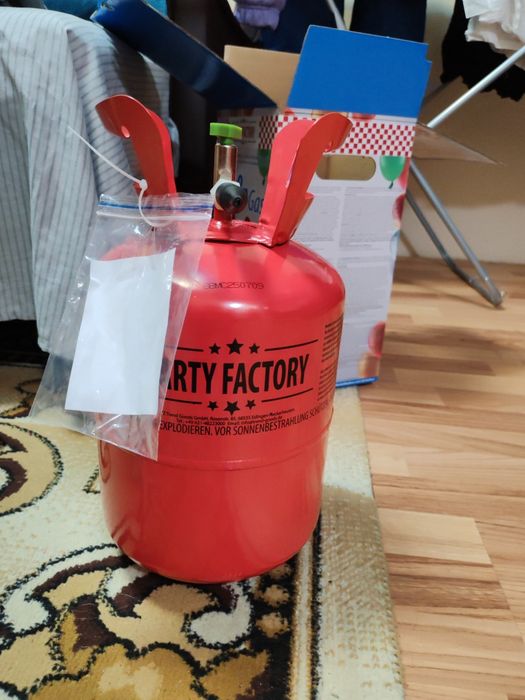 Vând butelie de heliu