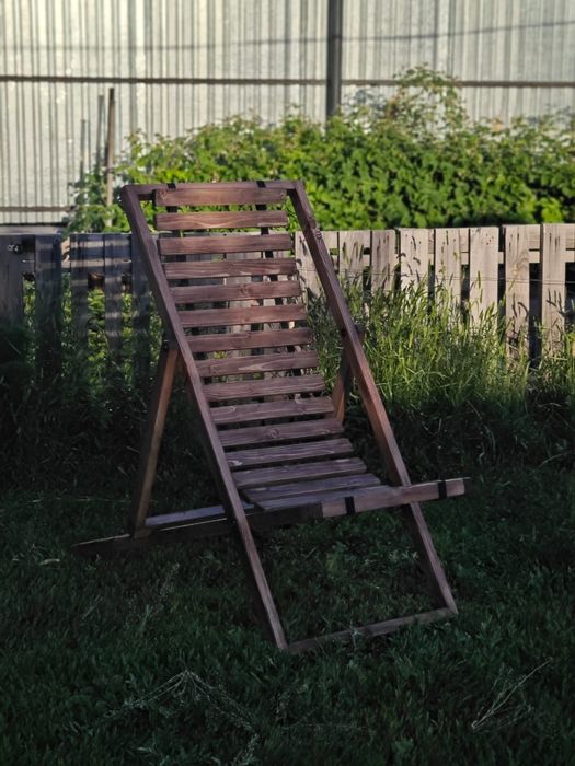 Деревянная складная мебель.