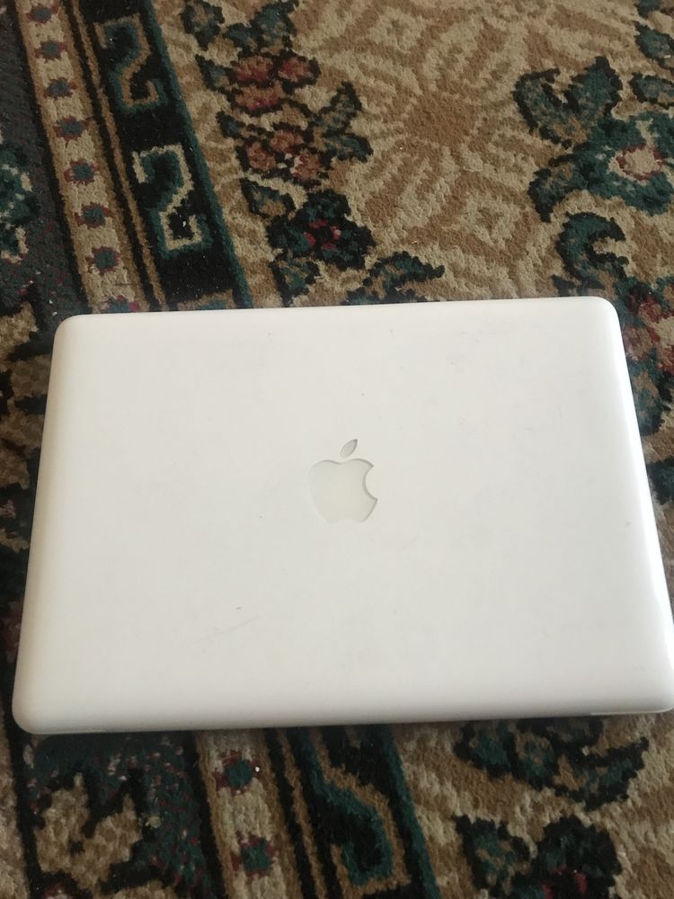 Macbook 2009 2 gb 256 gb