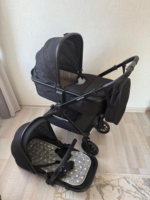 Продам коляску 2 в 1 Ining baby D900