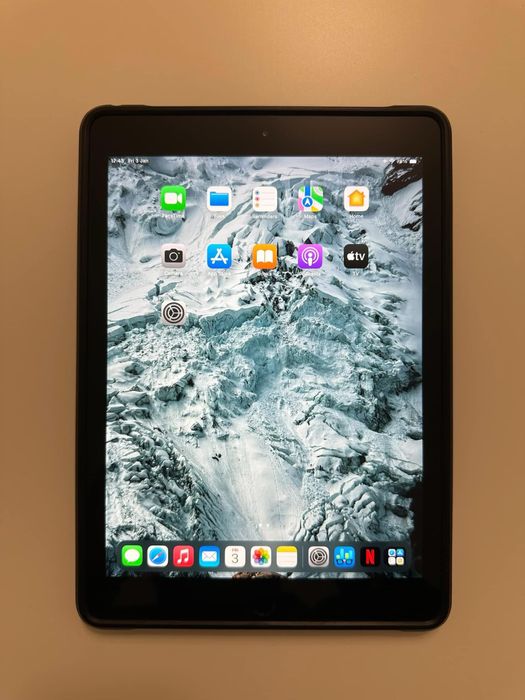 Tableta iPad 6 Apple / Cellular + WiFi / 94% Bateria
