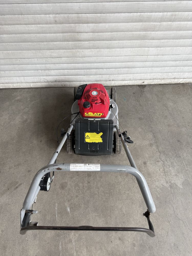 Продавач Косачка HONDA