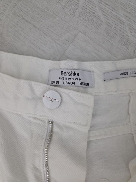 Pantaloni subțiri eleganți, casual evazați