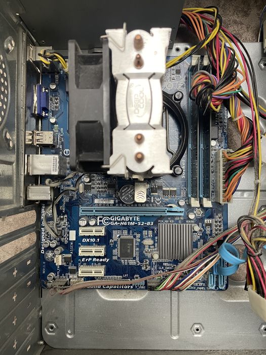 Мактринская плата GIGABYTE GA-H61M-S2-B3
