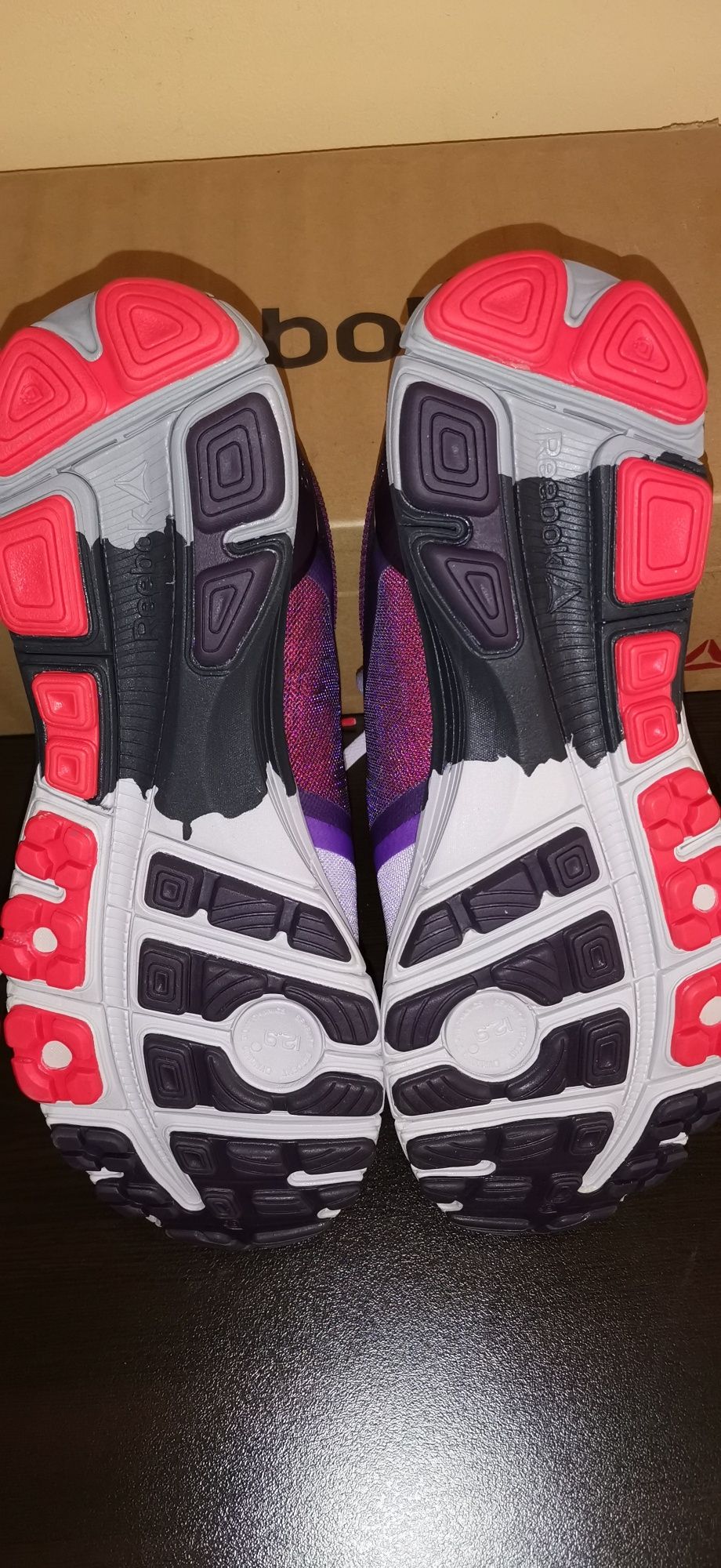 Reebok one cushion