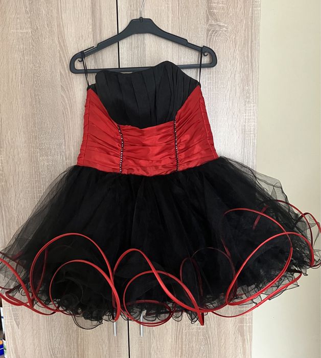 Бална рокля