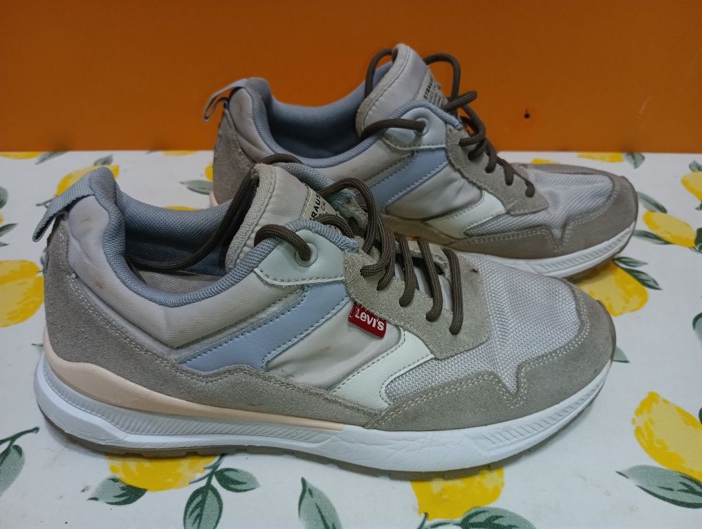 Levis N 39 кожени - 32 лв