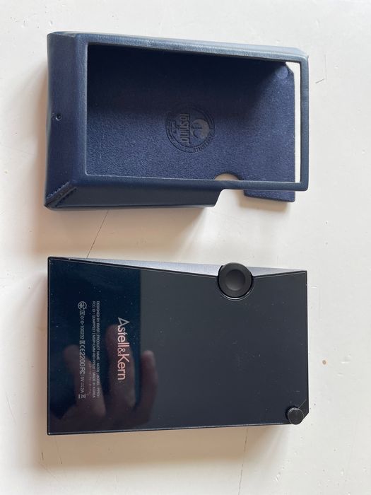 Astell&Kern AK300 Музикален плейър