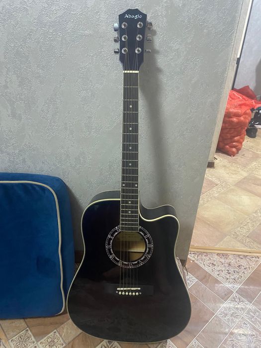 Продам гитара торг есть