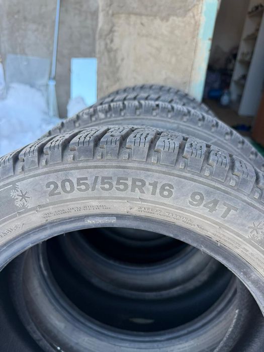 Резина всесезонная в хорошем состоянии.
