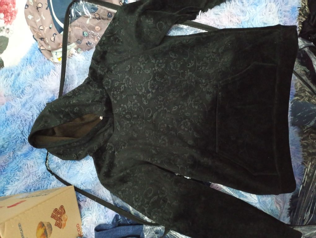 Bluza pufoasă mărimea M