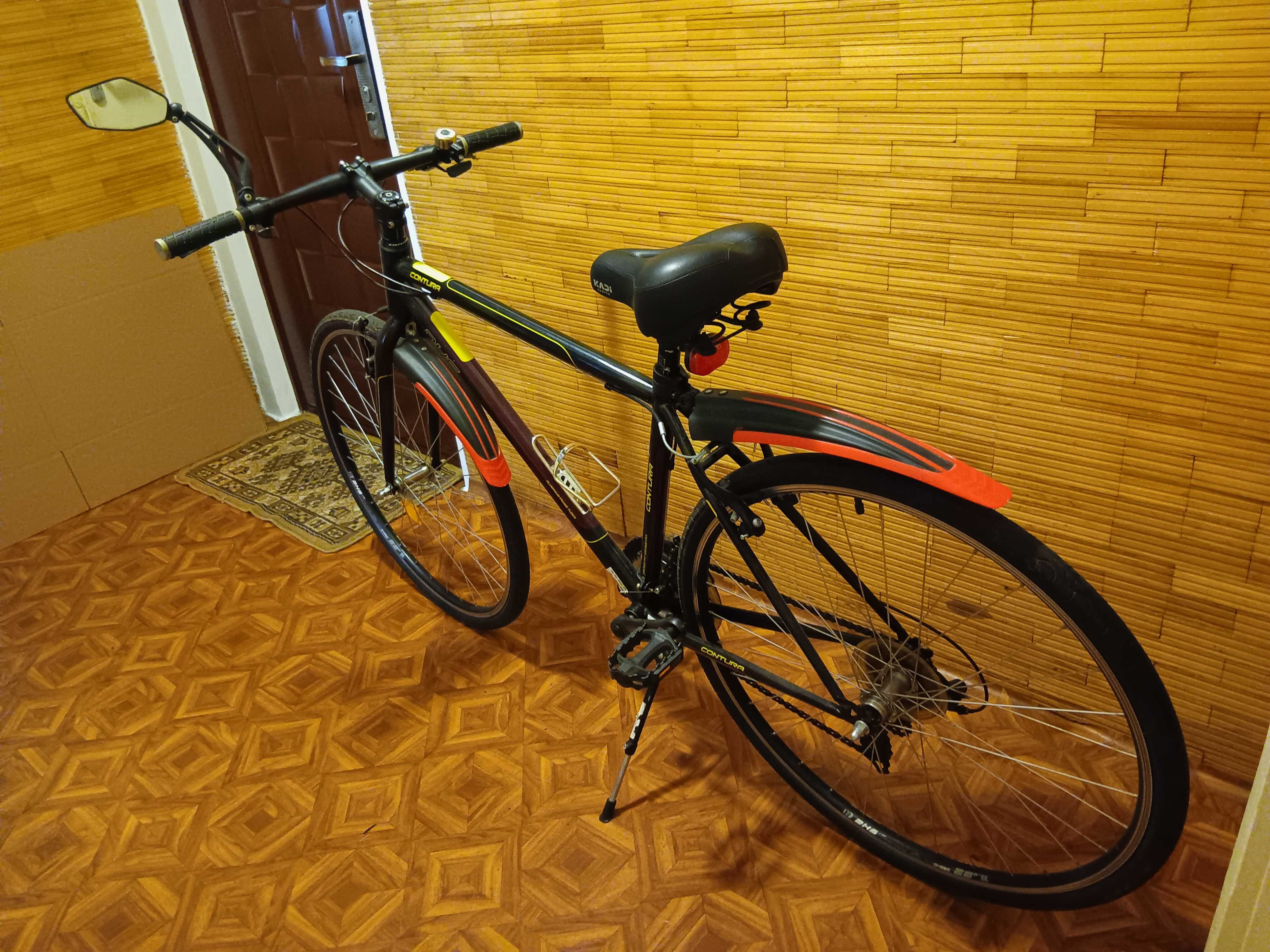 Vând bicicletă DHS  în stare foarte bună de funcționare. Preț 660 lei.