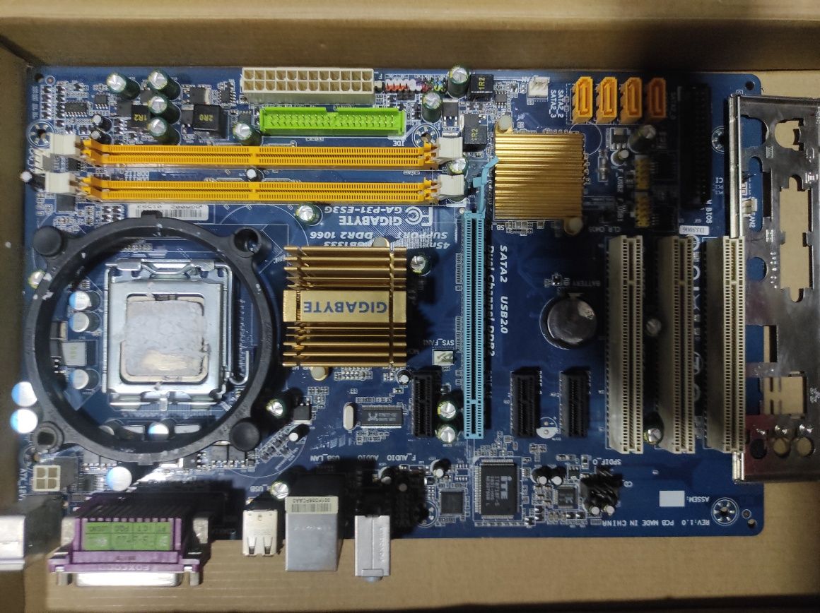 Ddr1 и ddr2 ПК + ультра какая-то клавиатура