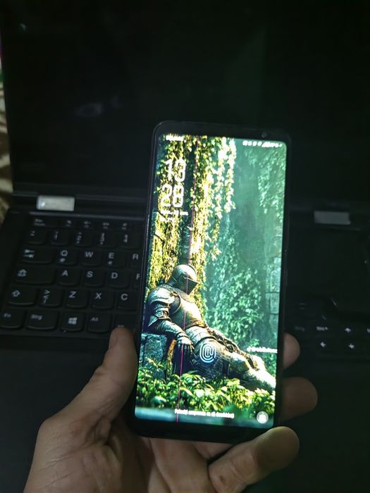 Schimb asus rog phone 3 cu iPhone