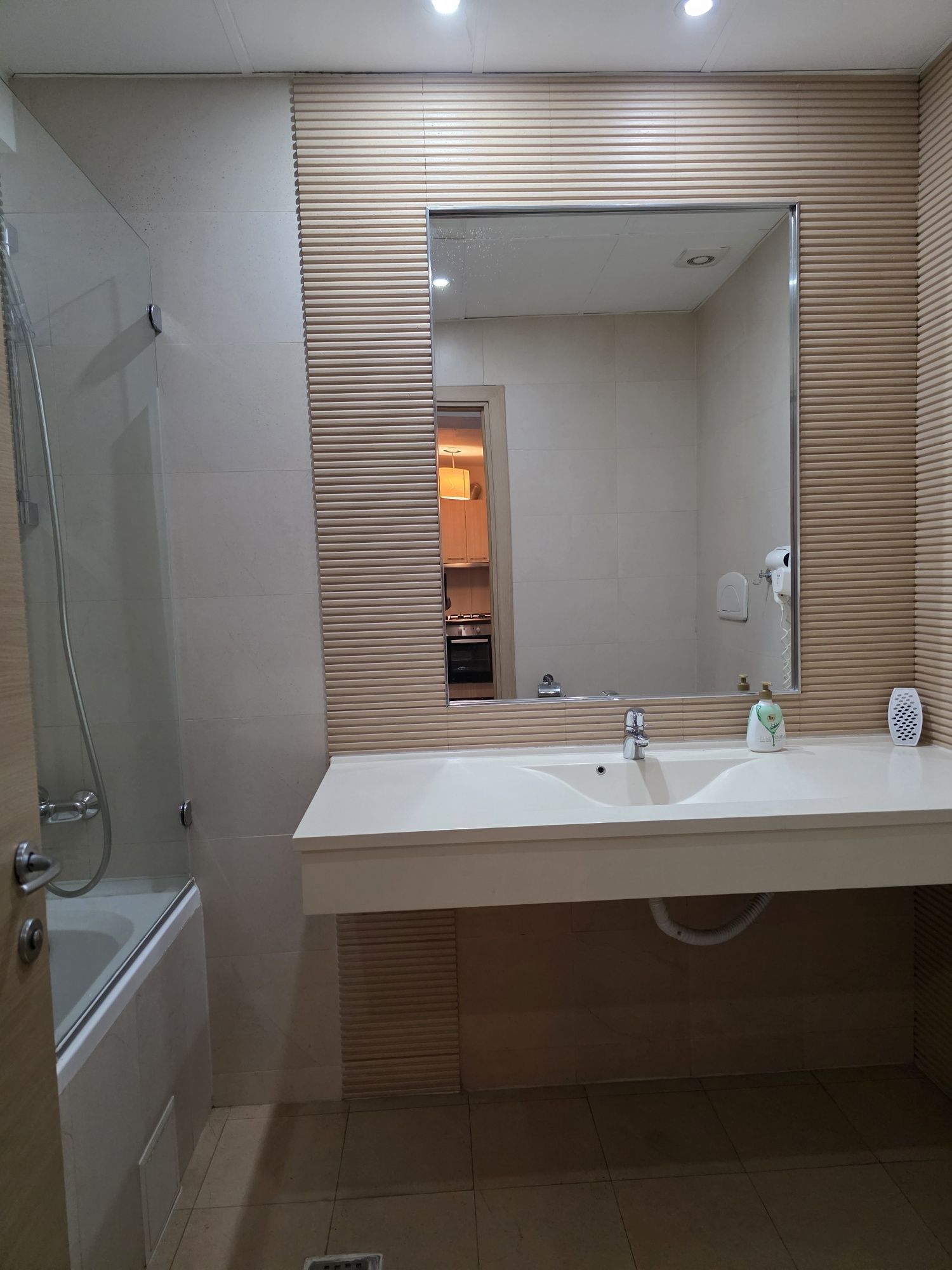 Regim Hotelier Non-stop Rin Grand