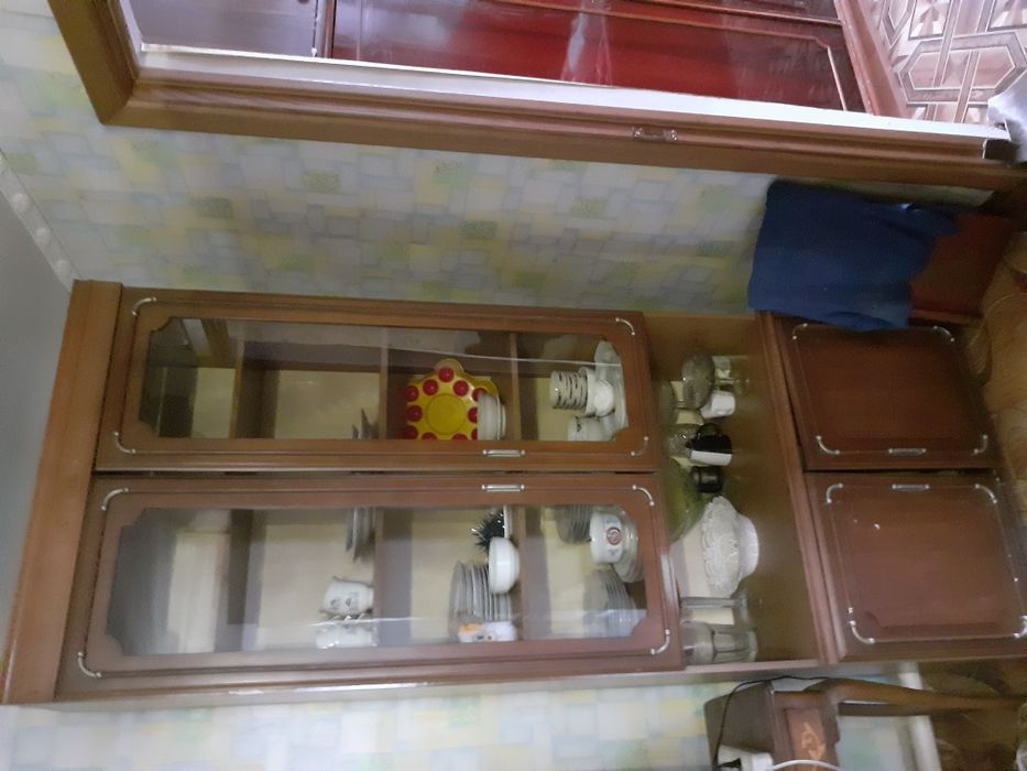 Продам сервант  очень хорошем состоянии