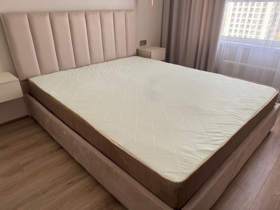 матрас, новый двуспальный