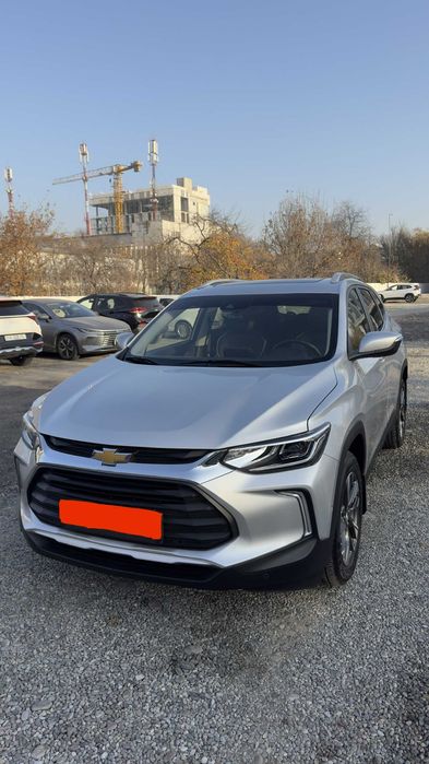 Chevrolet Tracker premier plus 2024 Swichblade Silver (серый, kulrang)