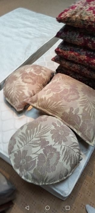 Подушки 1 шт цена 580000