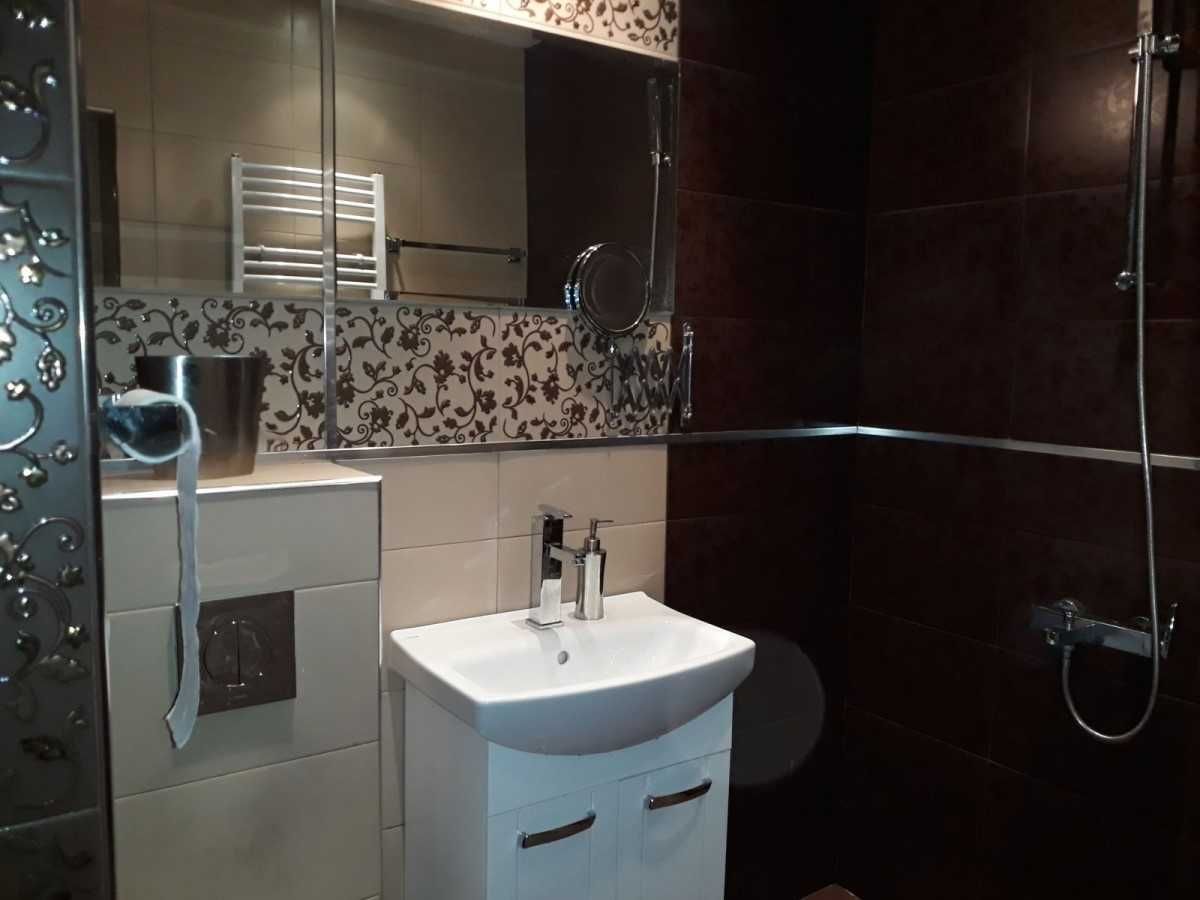 Дава се под наем Тристаен апартамент в София, Зона Б-19 - 80 кв.м за 700 € - Снимка #6