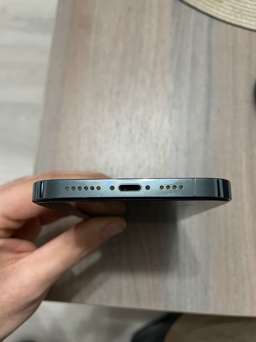 iPhone 12 Pro Max la cutie impecabil