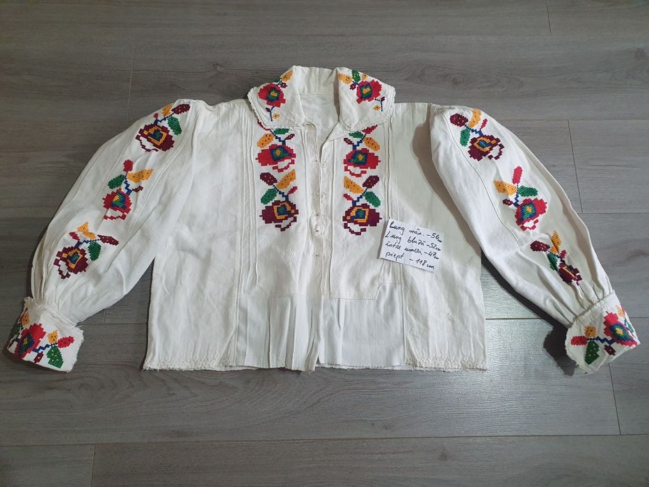 Costum popular - marimea L