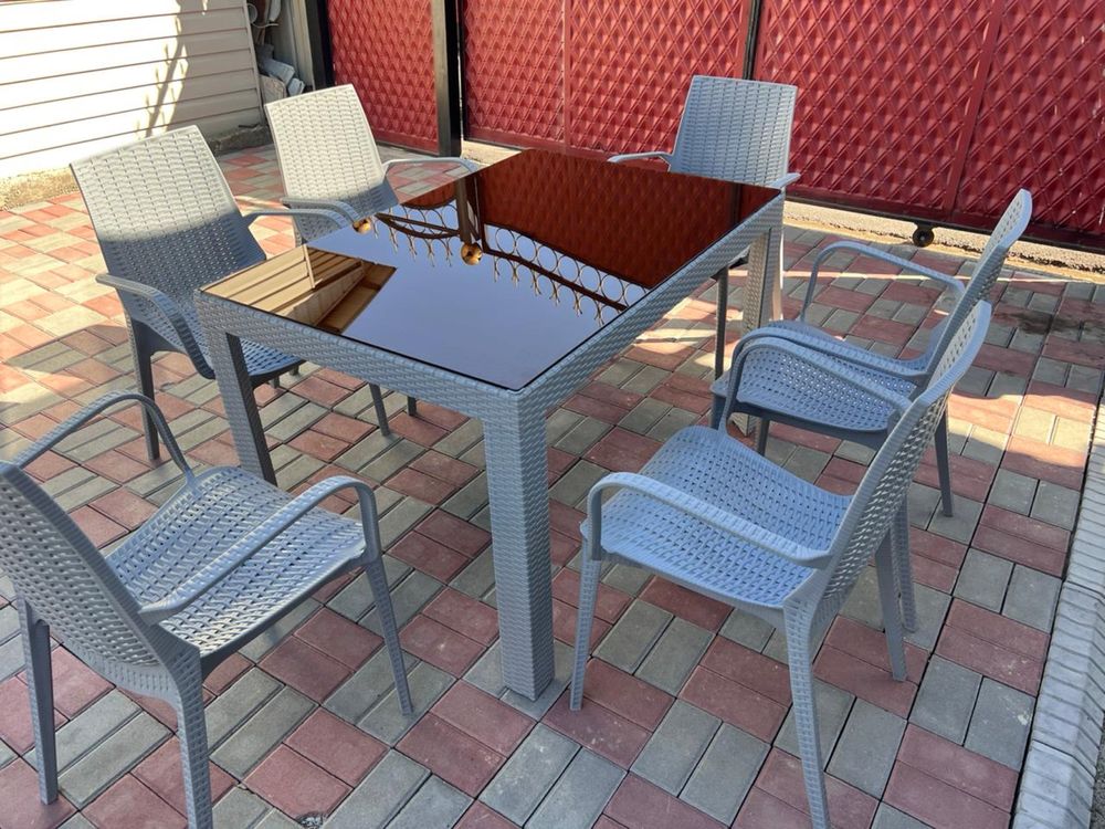 Продам стол стулья на летний кафе