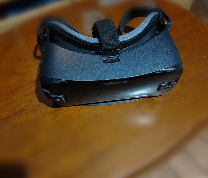Очила за виртуална реалност Samsung Gear VR