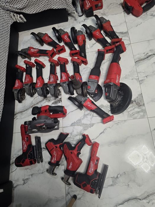 Vând scule profesionale