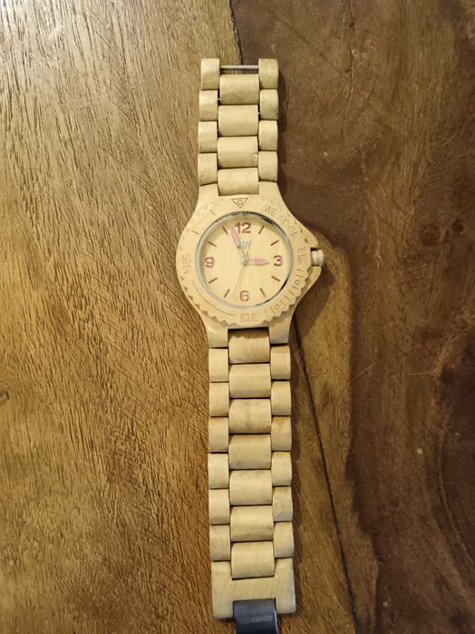 Дървен часовник WE WOOD E13-188