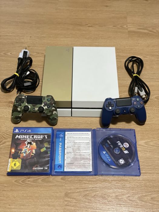 Consola PS4 (Playstation 4) GOLD edition + 2 Controllere +Jocuri Bonus
