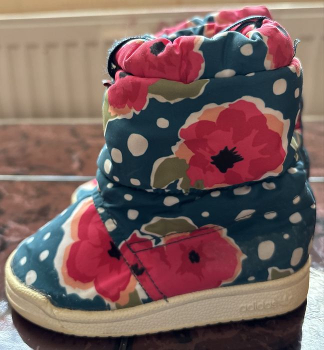 Ботушки Adidas, размер 22