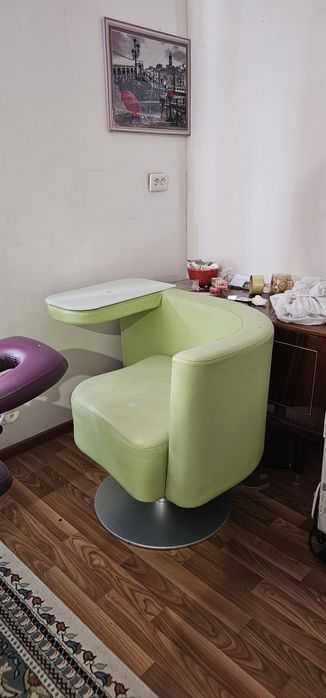 Продам кресло для салонов красоты и мастеров