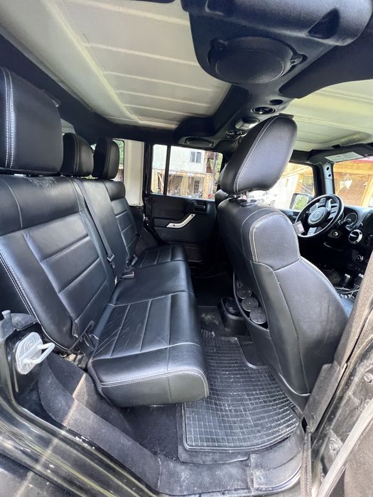 Jeep wrangler sahara