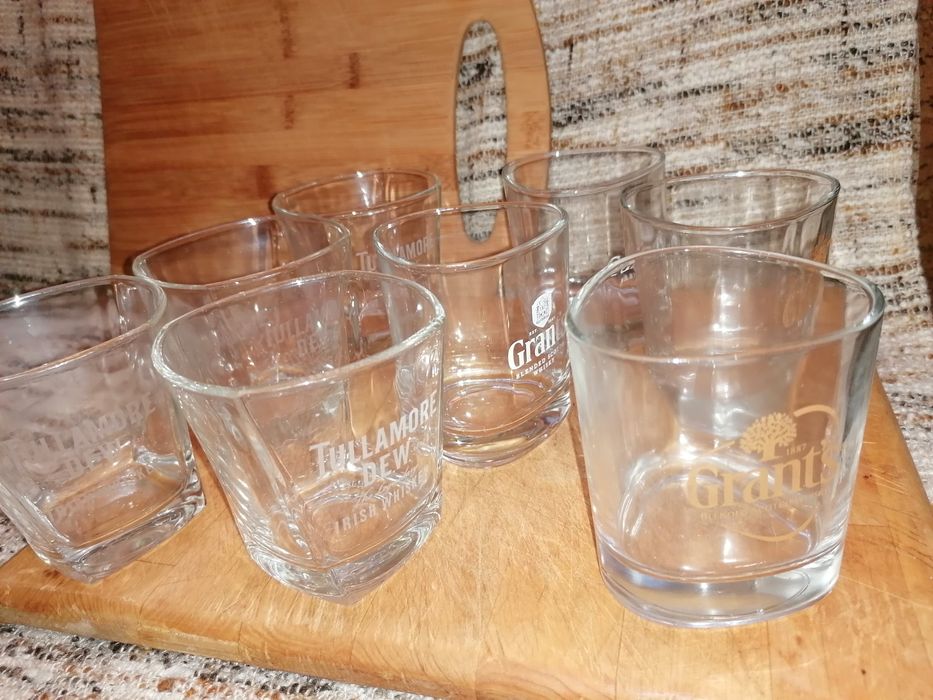 Чаши за безалкохолно, високоалкохолно и чаши за уиски,