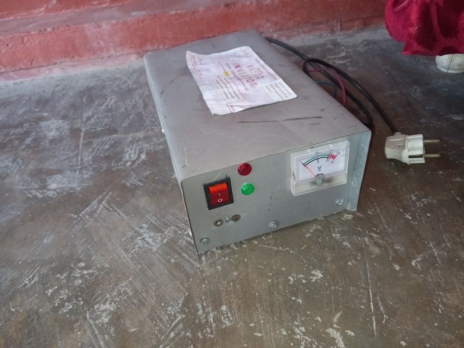 Fayoz invertor   12v> 220v  2kw