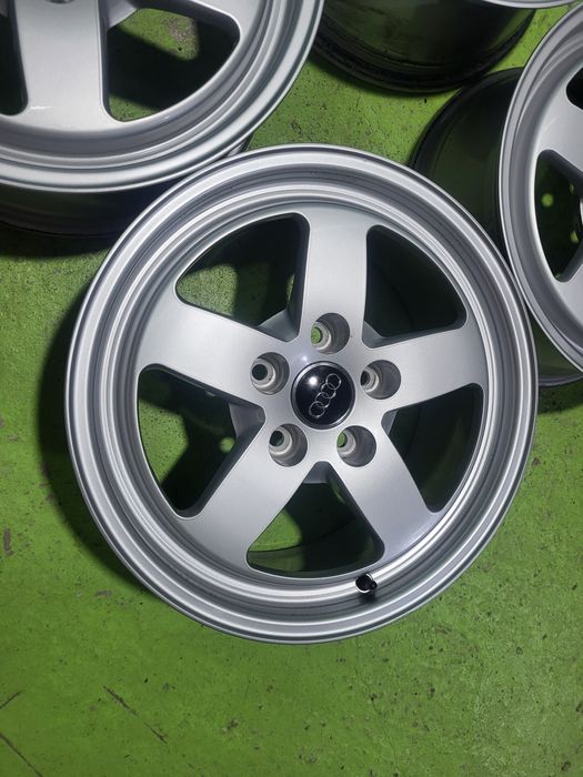 16 5x112 Audi a3 A4 Vw Passat Touran Caddy golf 5х112