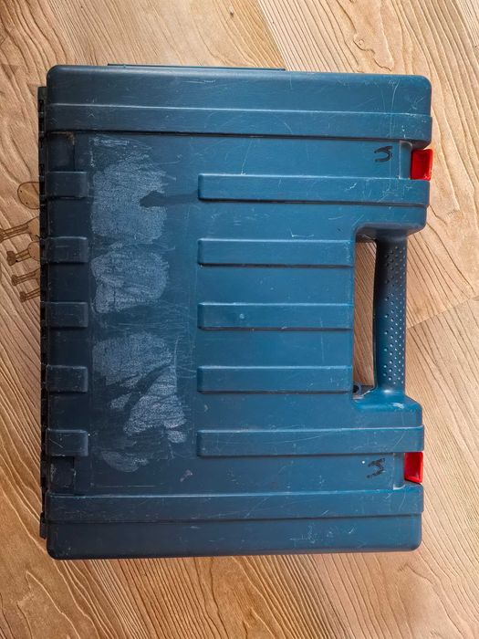 Перфоратор Skil 750W