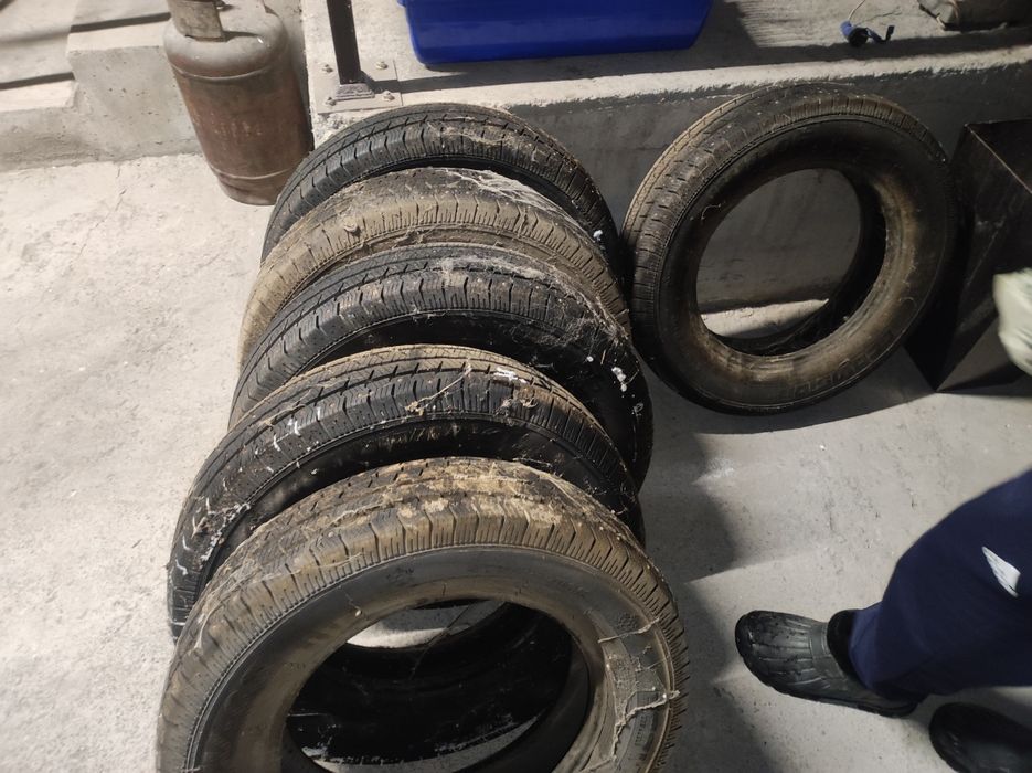 Зимние  шины на газель шипованный