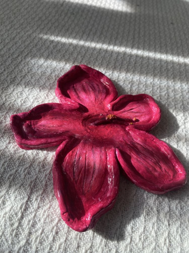 Hibiscus jewelry dish
